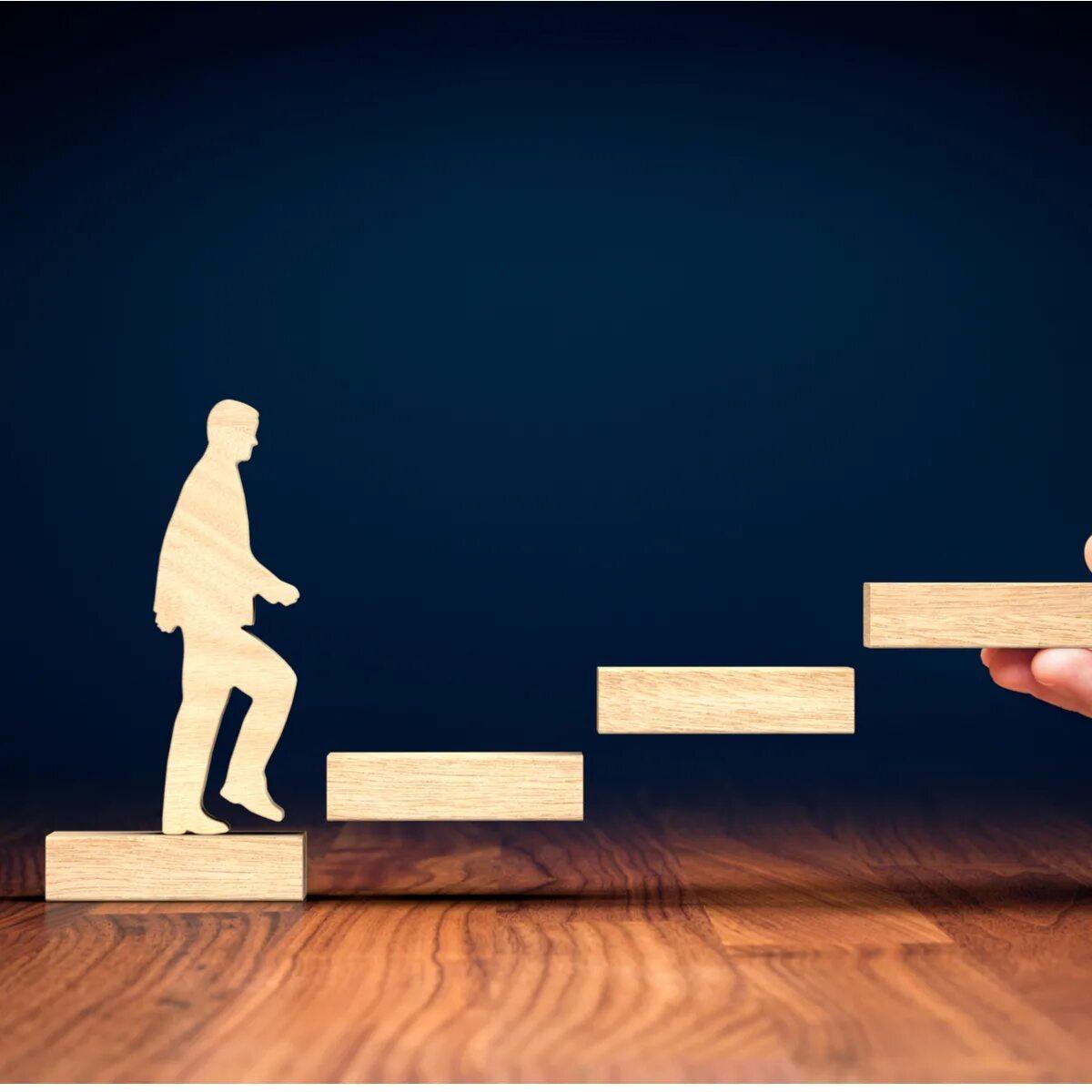 Multi-angle product rendering showcase